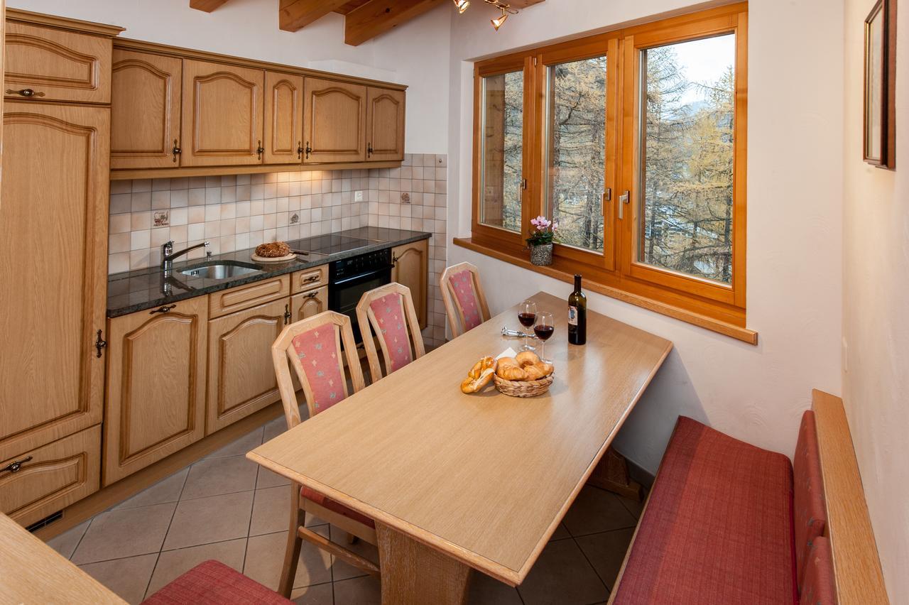 Appartements Zermatt Paradies Habitación foto