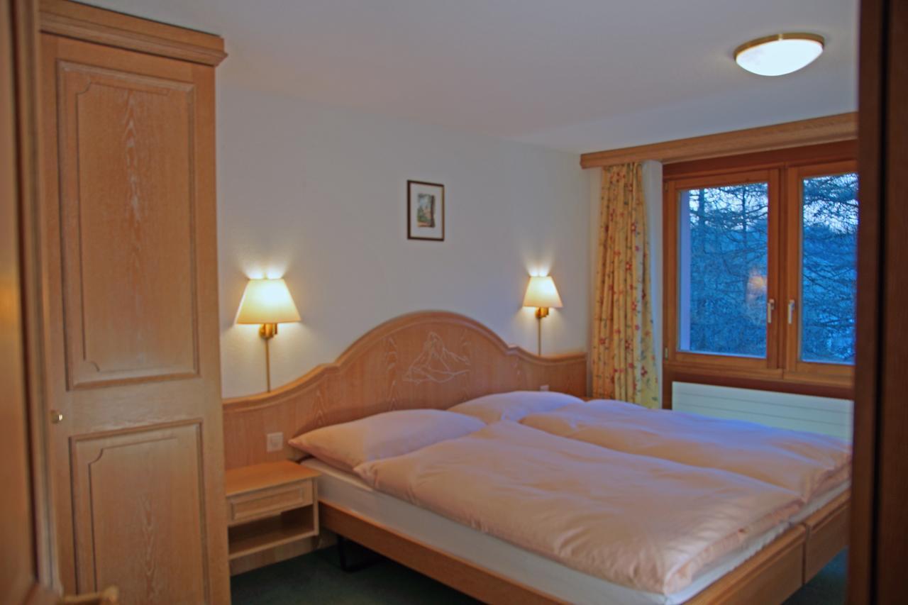 Appartements Zermatt Paradies Habitación foto